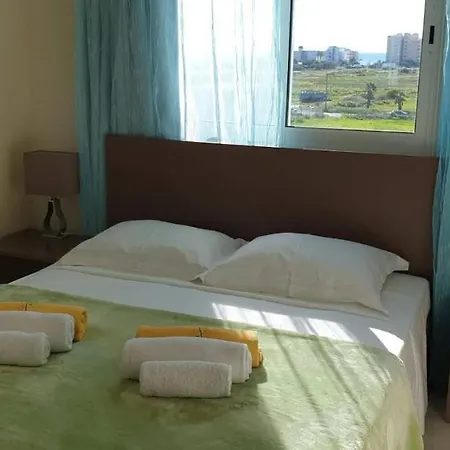 401 Dhalia Court Apartament *